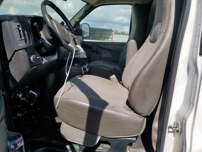 2015 Chevrolet Express G2500