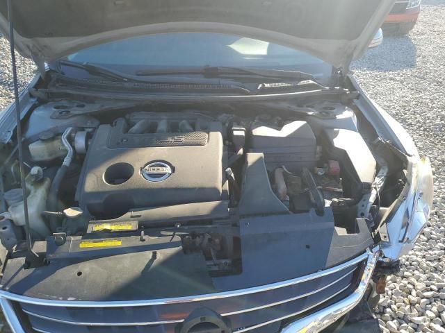 2010 Nissan Altima SR
