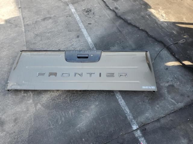 2001 Nissan Frontier Crew Cab XE