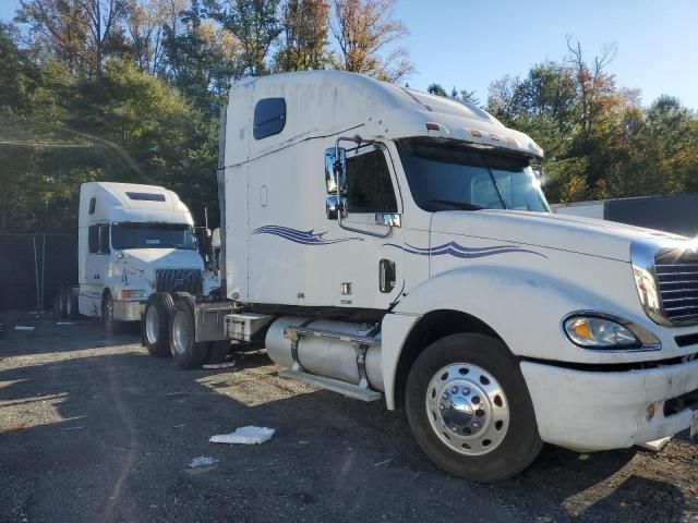 2005 Freightliner Conventional Columbia