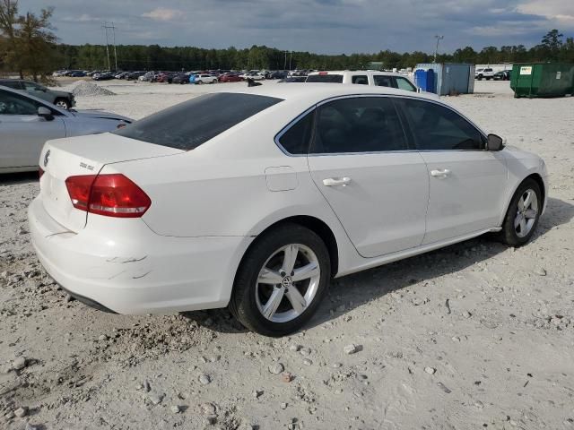 2013 Volkswagen Passat SE
