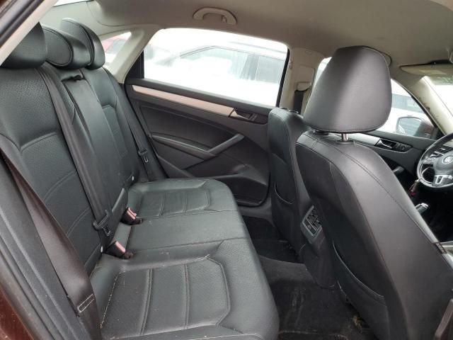 2013 Volkswagen Passat SE