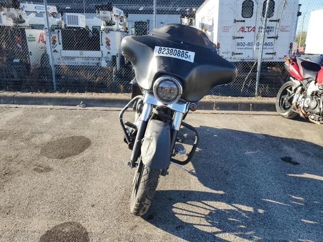 2010 Harley-Davidson Flhx