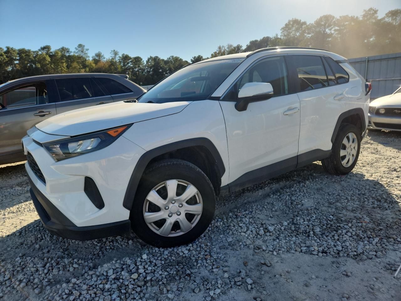 2020 Toyota Rav4 le
