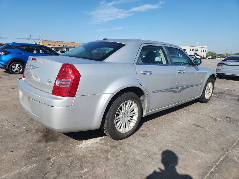 2010 Chrysler 300 Touring