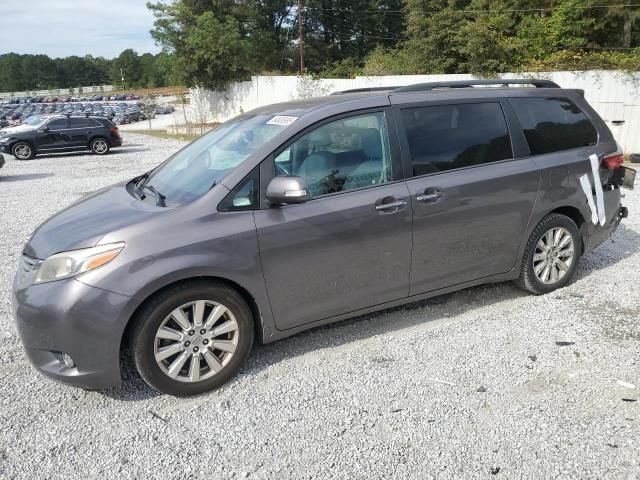 2017 Toyota Sienna XLE