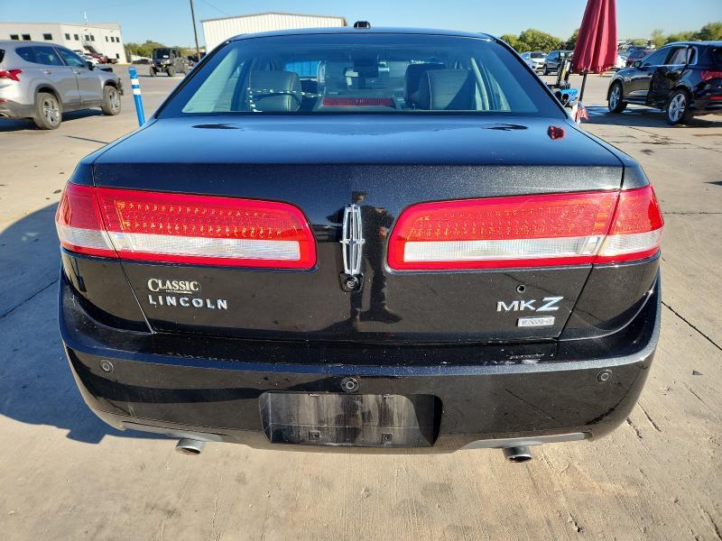 2012 Lincoln Townhouse MKZ