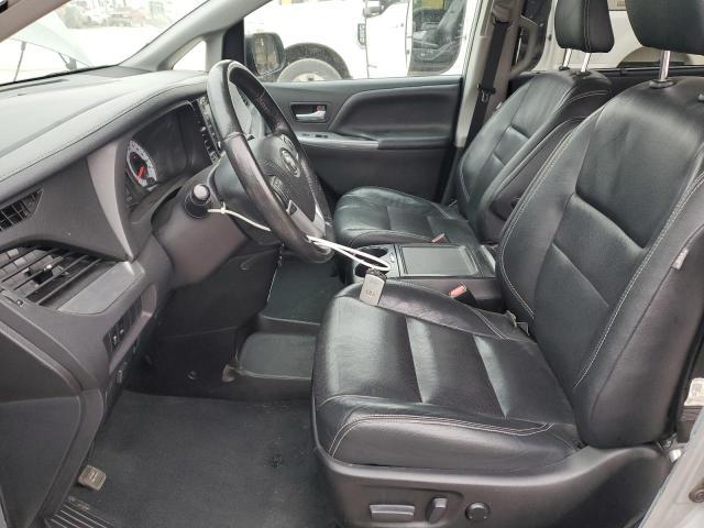 2019 Toyota Sienna se