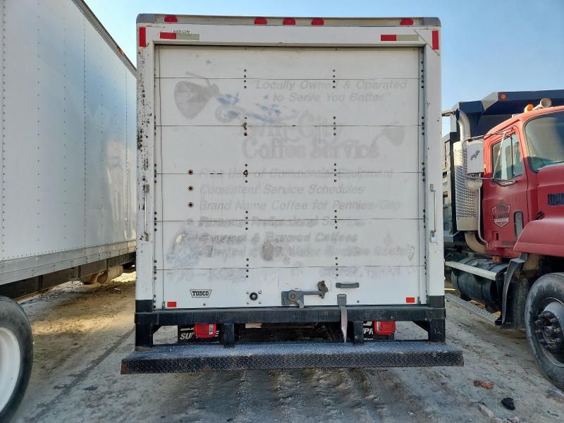 2008 Ford Econoline E450 Super Duty Cutaway Van