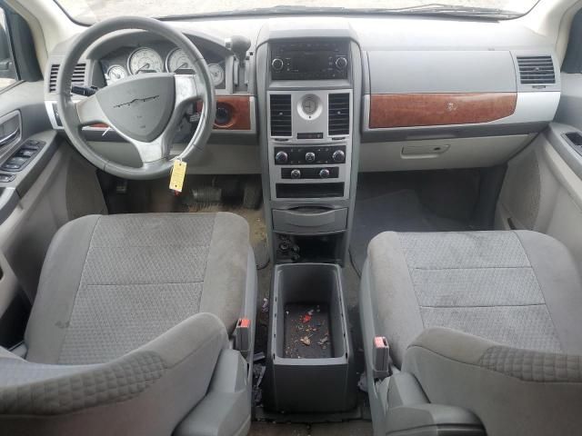 2009 Chrysler Town & Country Touring