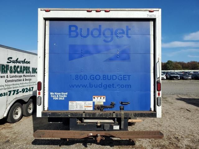2017 Ford Econoline E350 Super Duty Cutaway Van