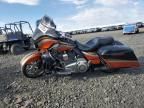 2011 Harley-Davidson FLHXSE2