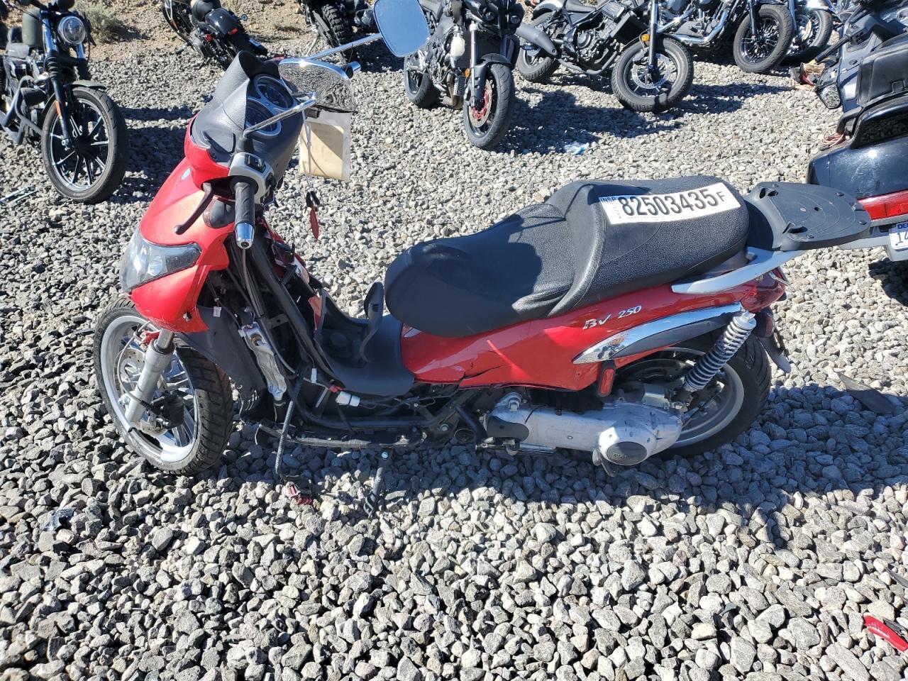2006 Piaggio BV 200