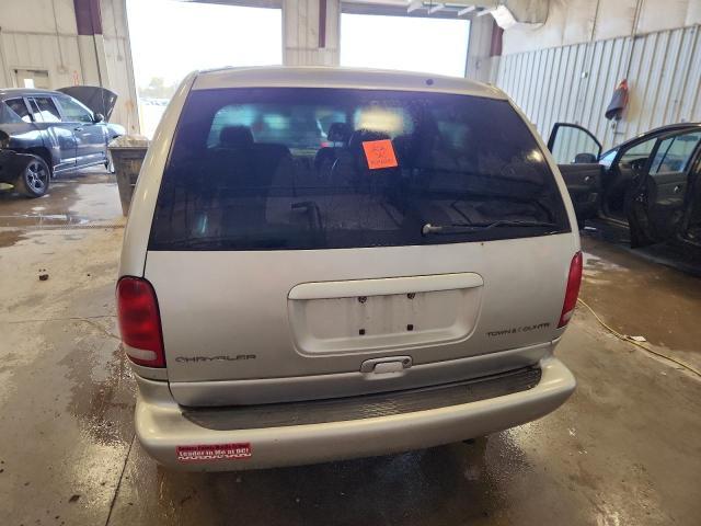 2000 Chrysler Town & Country lx