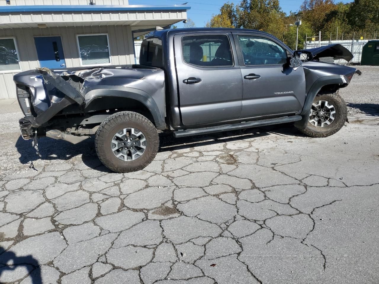2017 Toyota Tacoma Double cab