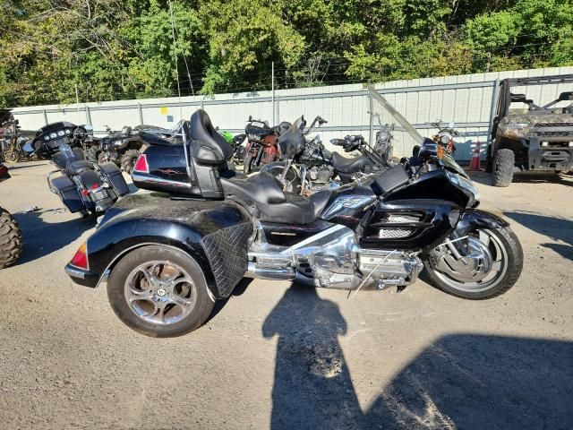 2003 Honda GL1800