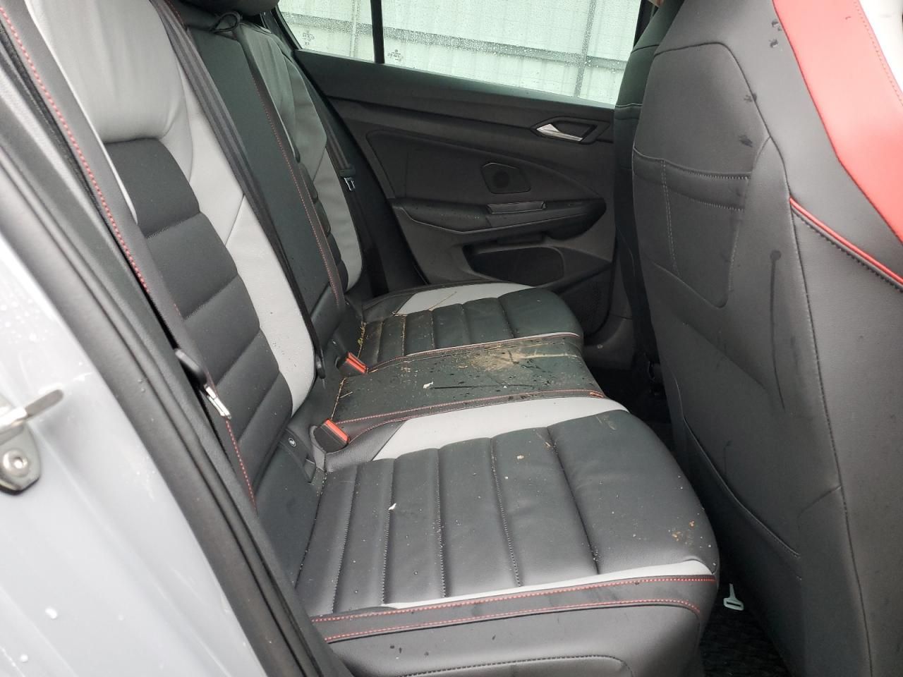 2025 Volkswagen Gti se