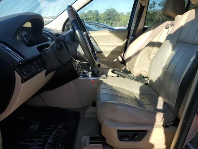 2011 Land Rover LR2 HSE