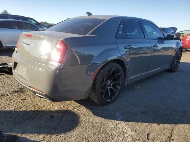 2019 Chrysler 300 s