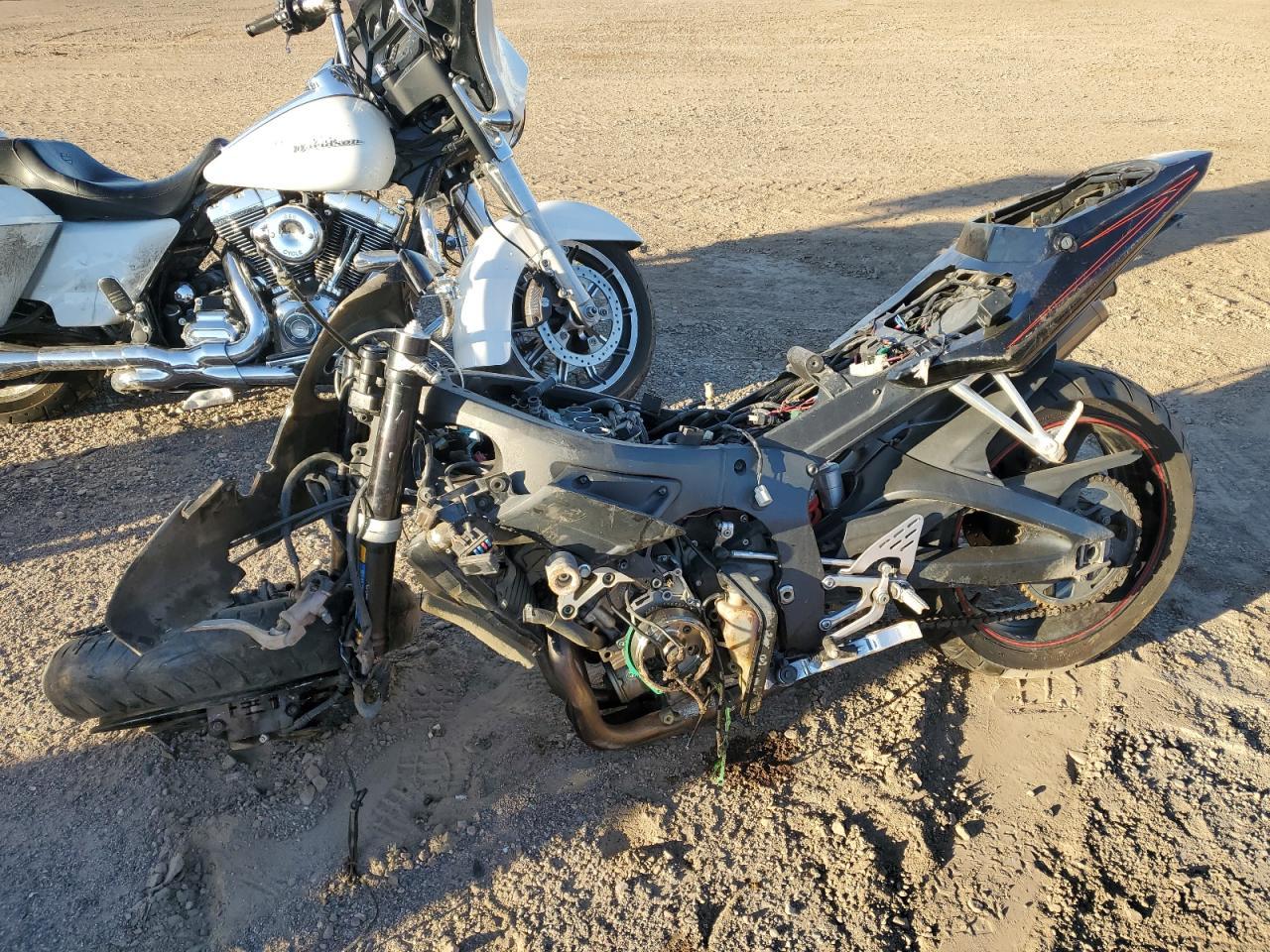 2005 Yamaha YZFR6 L