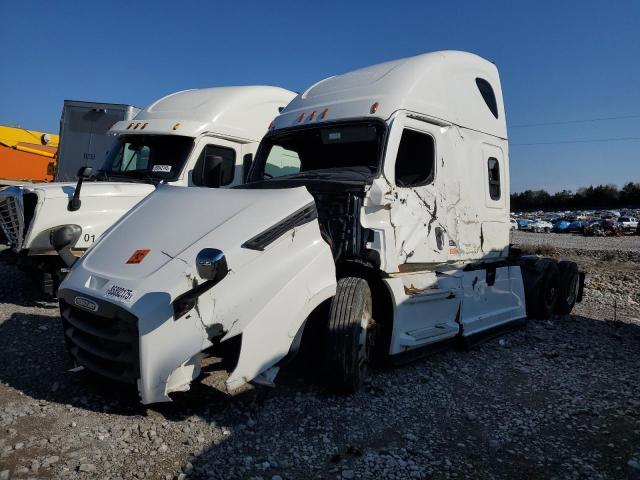 2020 Freightliner Cascadia 126