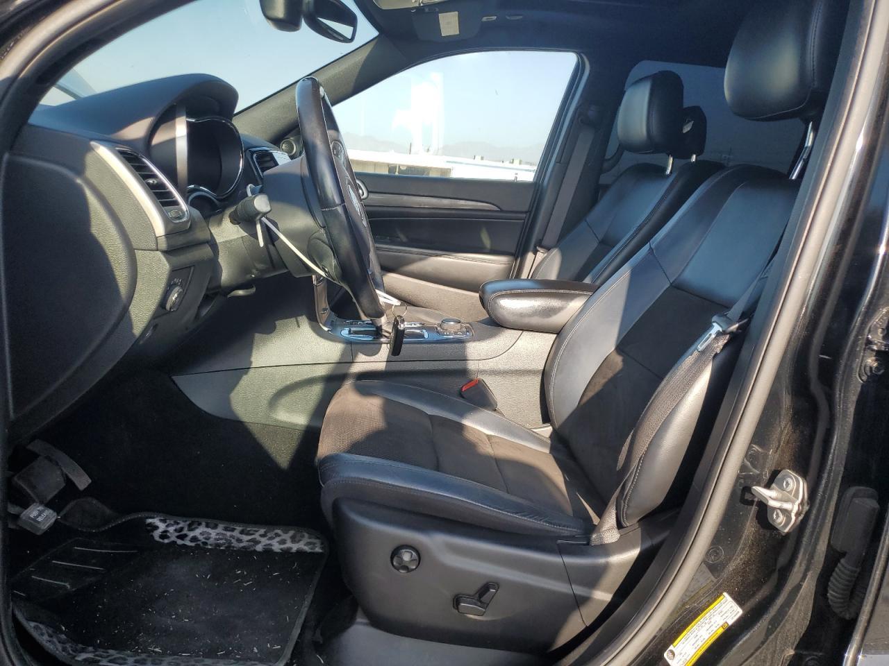 2020 Jeep Grand Cherokee Laredo
