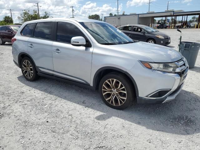 2016 Mitsubishi Outlander SE