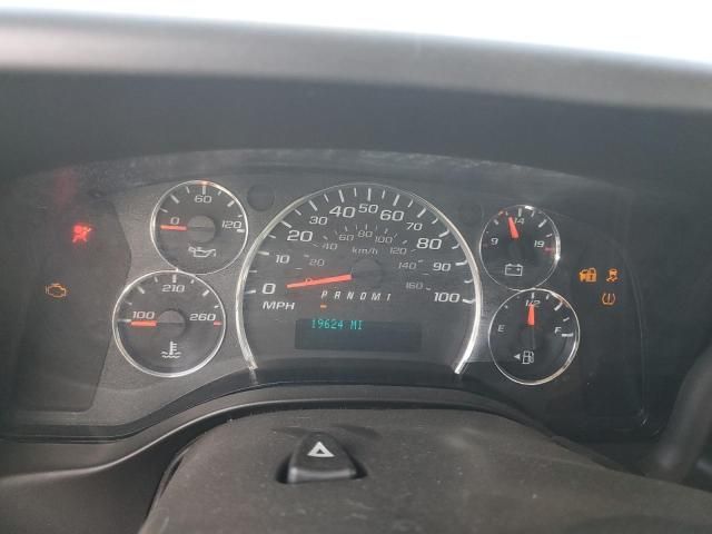 2023 Chevrolet Express G2500