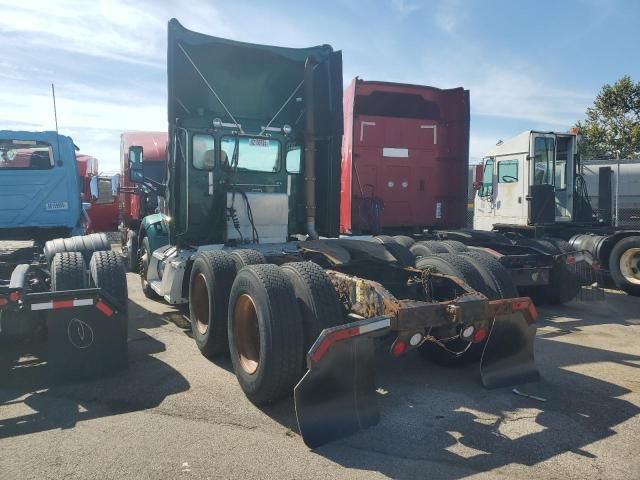 2014 Peterbilt 579 Semi Truck