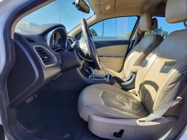2012 Chrysler 200 Limited