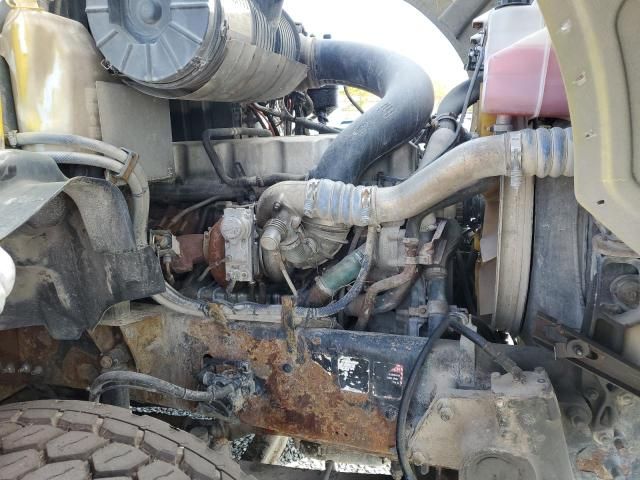 2008 Mack 800 GU800