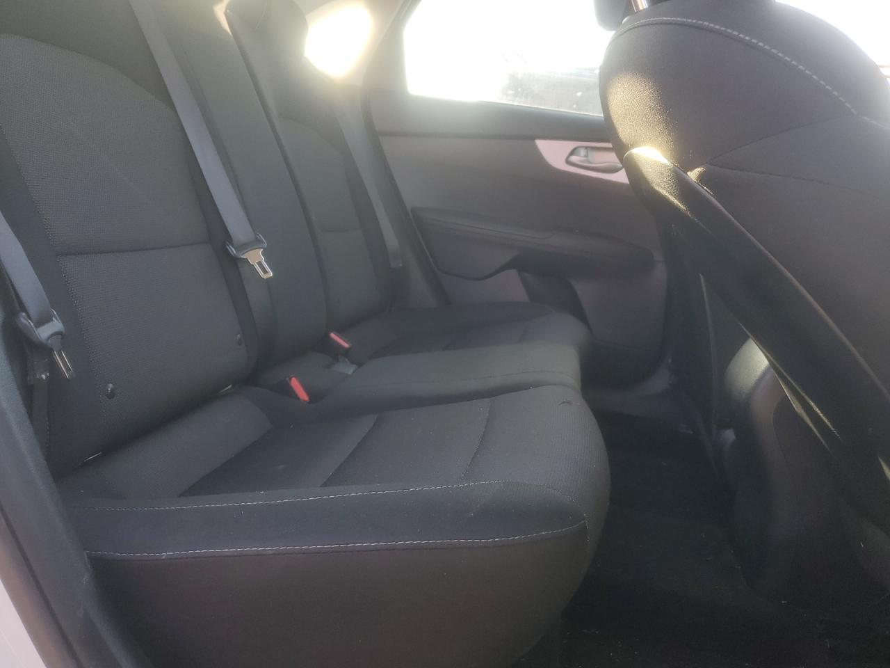 2023 KIA Forte lx