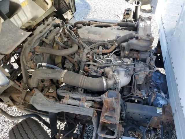 2016 Isuzu NPR HD