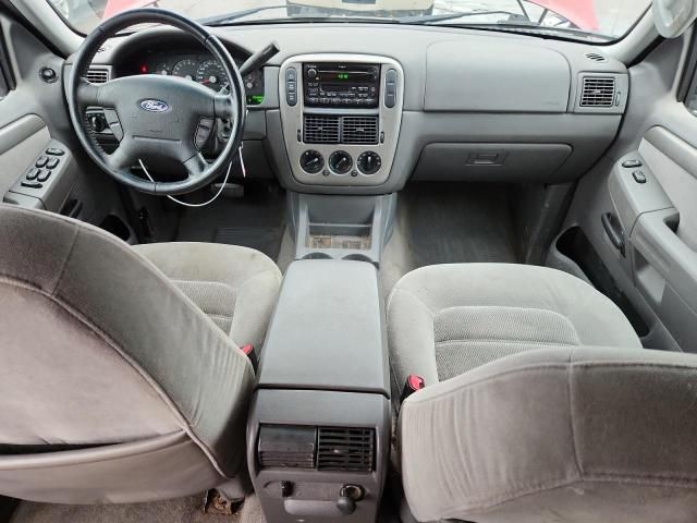 2004 Ford Explorer XLT