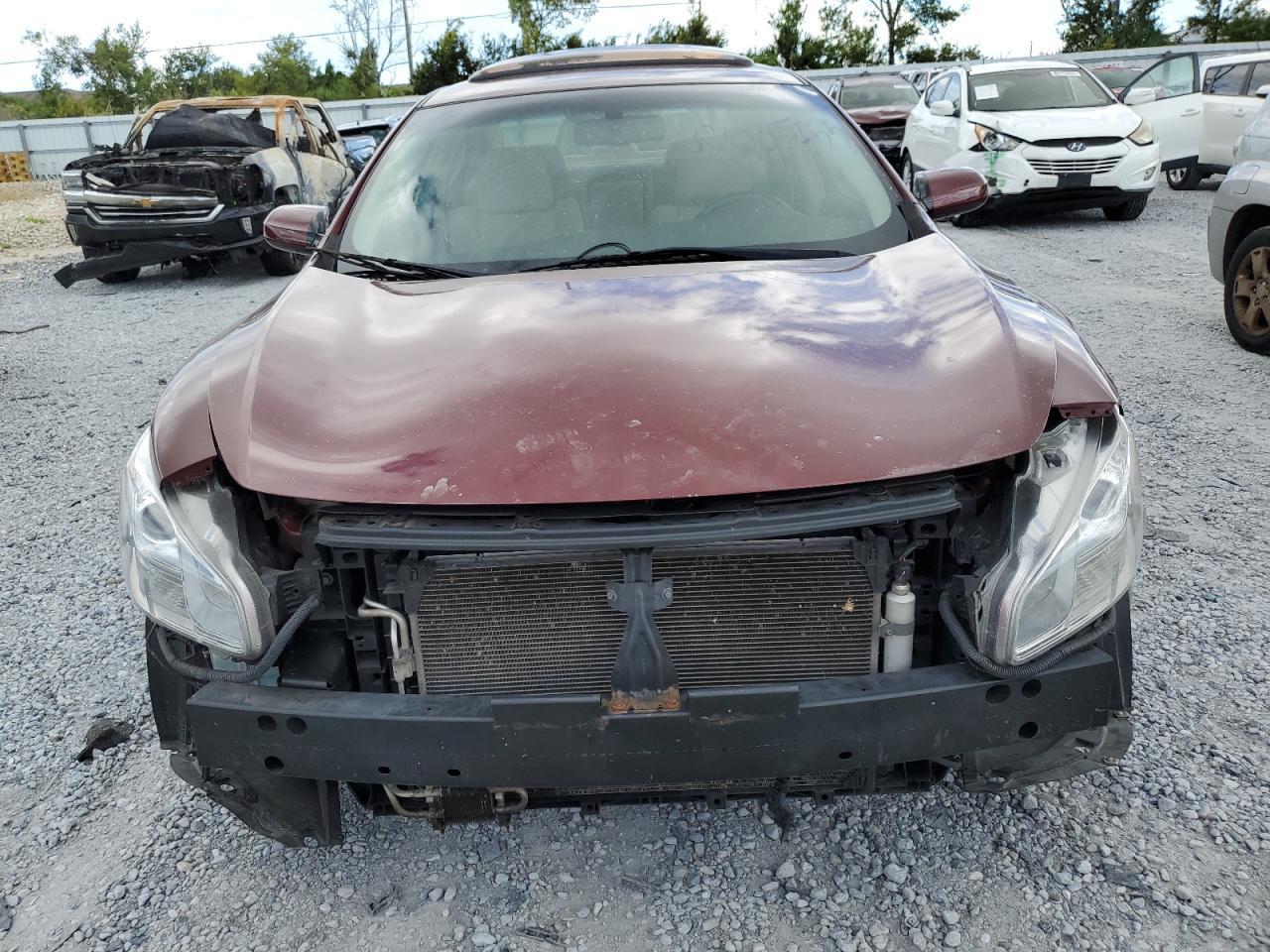2013 Nissan Maxima s