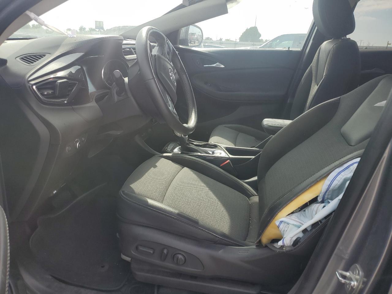 2022 Buick Encore gx Select