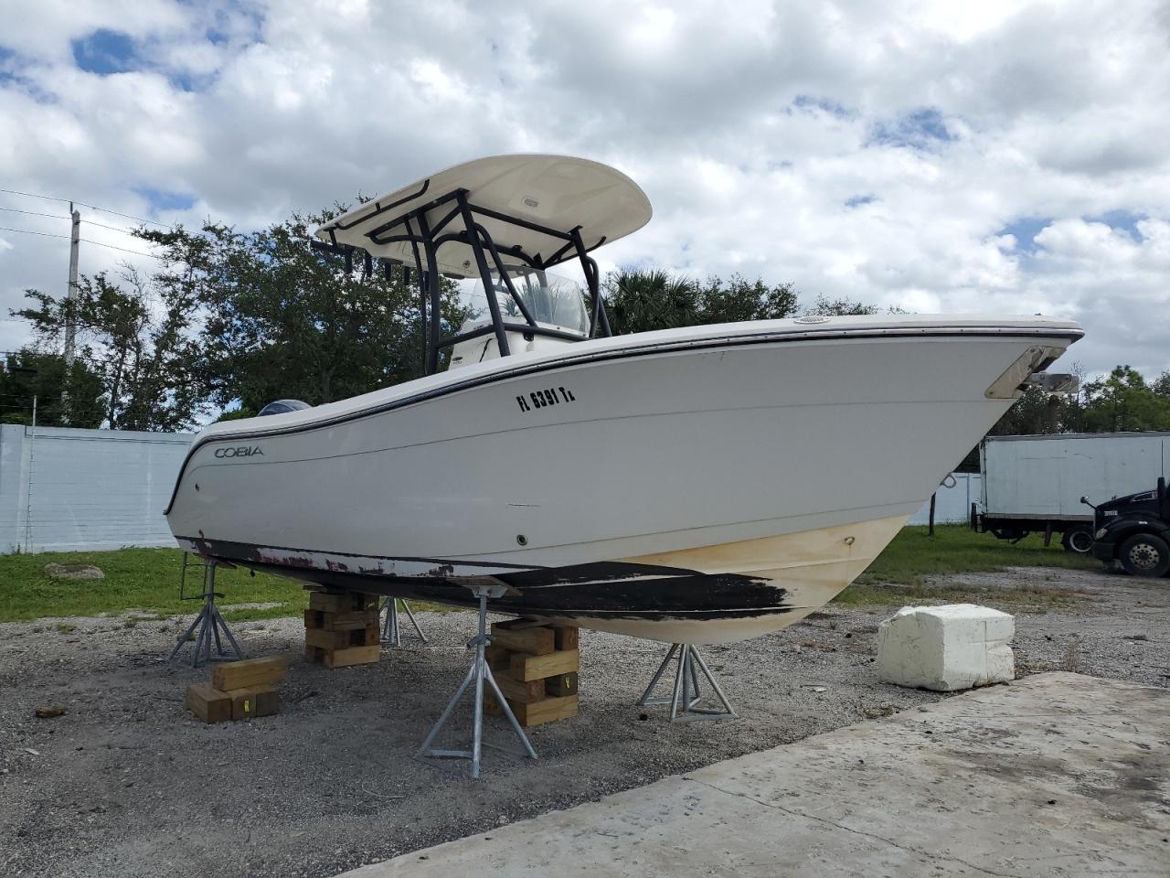 2023 Cobia Boat-Boat