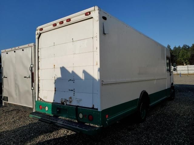 2000 Freightliner Chassis M-Trucks Delivery Van