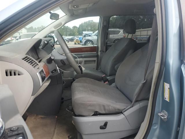 2009 Chrysler Town & Country Touring