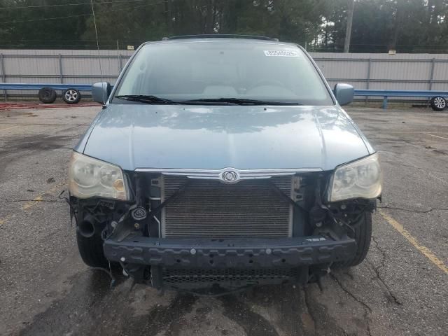 2009 Chrysler Town & Country Touring