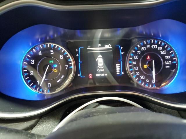 2016 Chrysler 200 Limited
