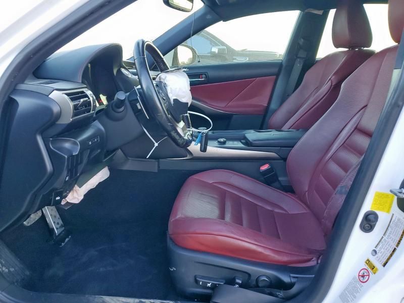 2016 Lexus IS 200T