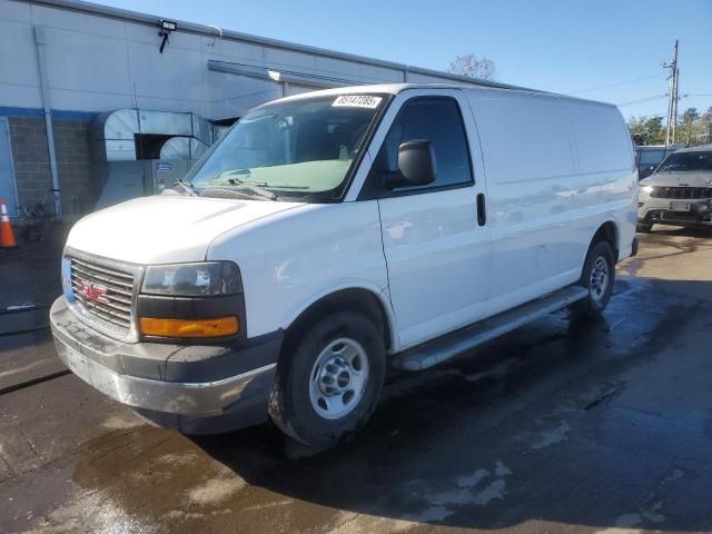 2018 GMC Savana Cargo 2500 13