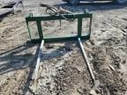 2022 John Deere WW25-Bale Spear