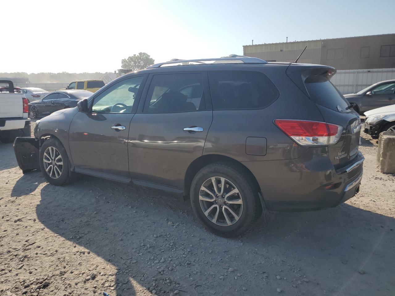 2015 Nissan Pathfinder s