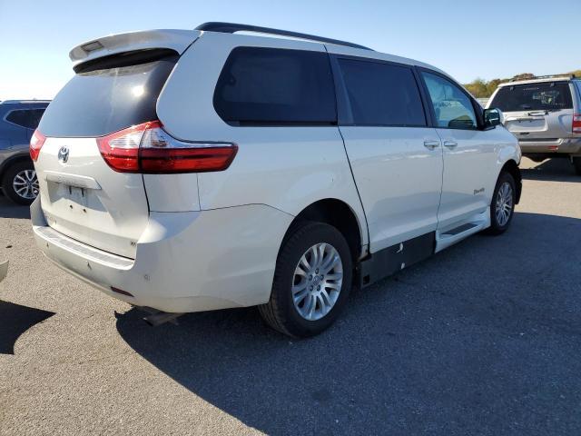 2016 Toyota Sienna xle