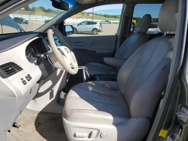 2012 Toyota Sienna XLE
