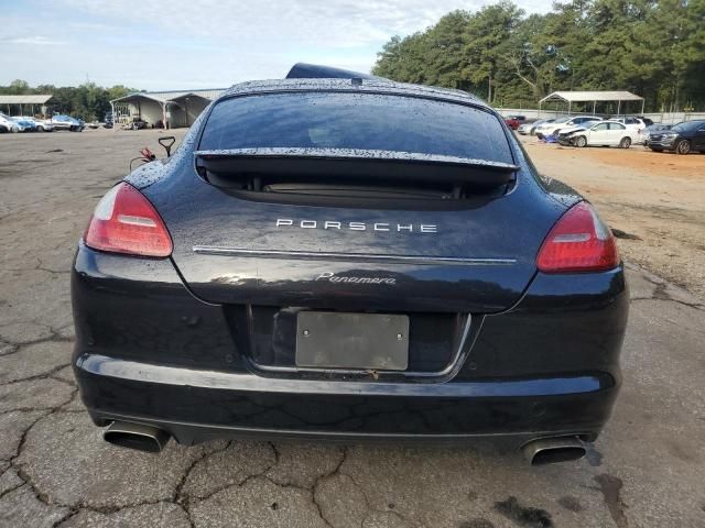 2011 Porsche Panamera 2