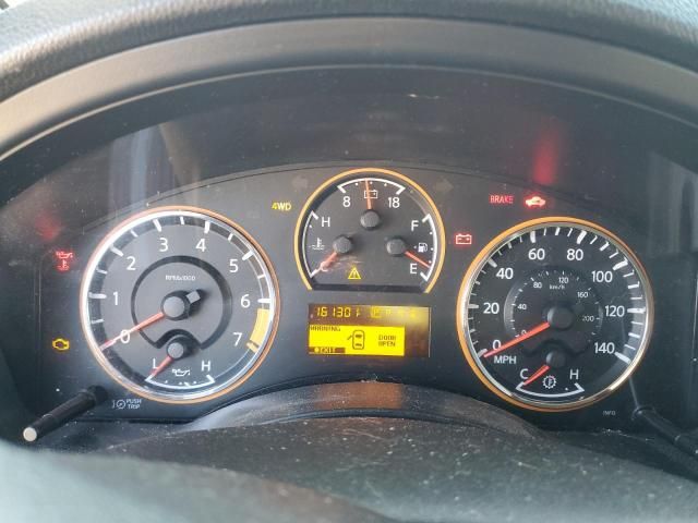 2014 Nissan Armada SV