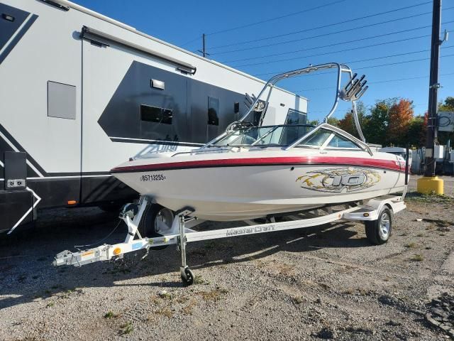 2004 Mastercraft Boat